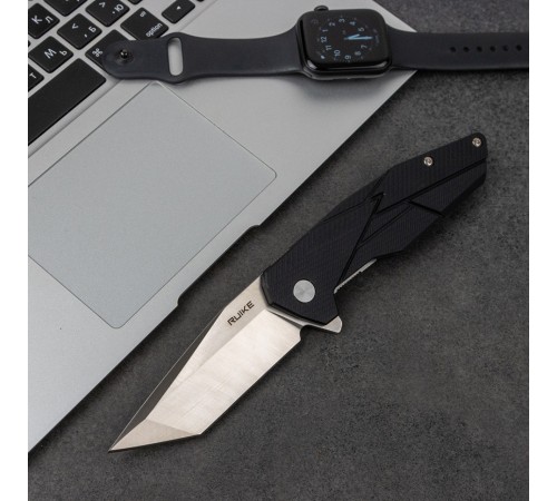 Нож Ruike P138-B черный