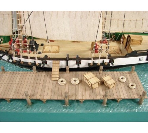 Сборная картонная модель Shipyard балтиморский клипер Berbice в верфи Quay-Portt 1780 г (№38), 1/96