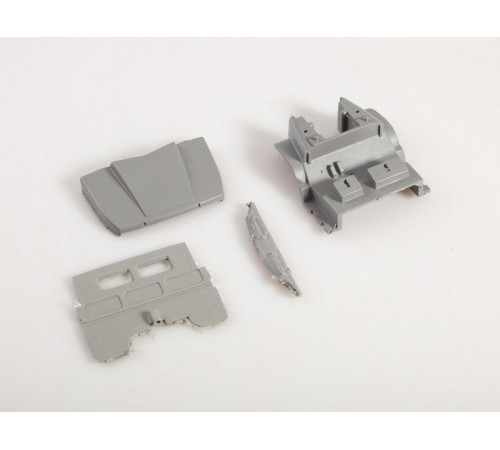 Сборная модель AVD Бортовой автомобиль ЗИЛ-130Г, 1/43