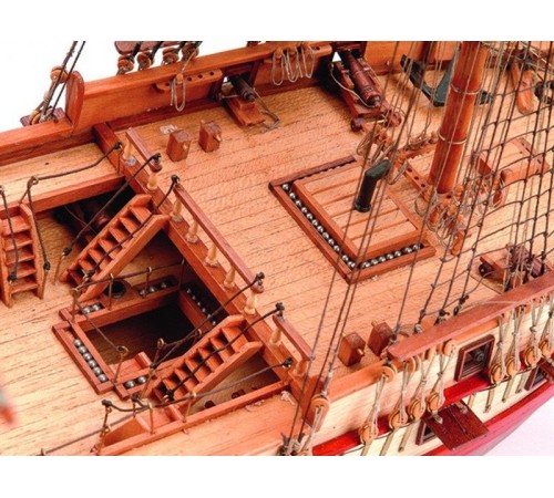 Сборная деревянная модель корабля Artesania Latina US CONSTELLATION, 1/85