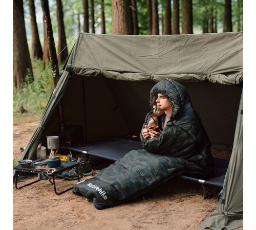 Ультралёгкий спальный мешок Naturehike CNK2350WS023 M320 хлопковый с капюшоном весна осень камуфляжный, молния слева