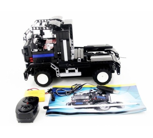 Р/У конструктор Qihui Mechanical Master 2 в 1 Тягач и Спорткар (486 деталей)