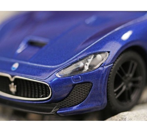 Машина Kinsmart 1:38 Maserati GranTurismo MC Stradale инерция (1/12шт.) б/к