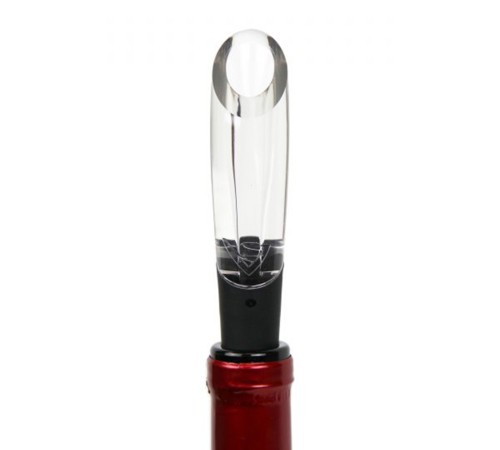 Аэратор для вина Vinturi on bottle