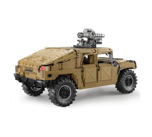 Конструктор CADA военный бронированный автомобиль HumVee 1/8 (3935 деталей)