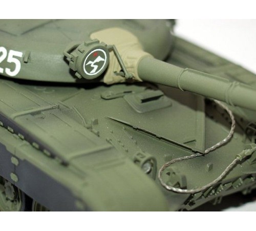 Сборная модель ZVEZDA Советский основной боевой танк Т-72Б, 1/35