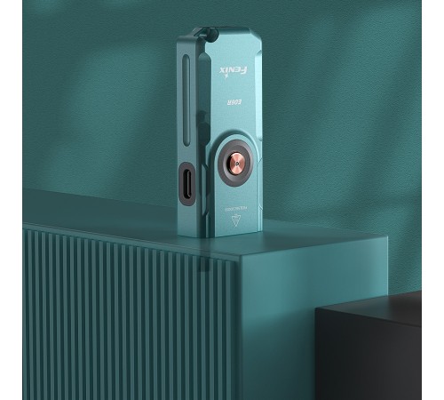 Фонарь-брелок Fenix E06R  бирюзовый