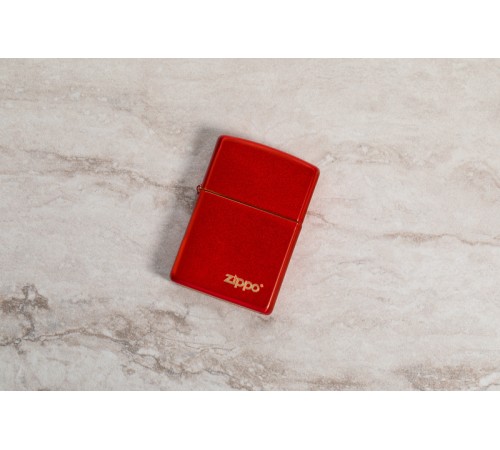 Зажигалка ZIPPO Classic с покрытием Metallic Red, латунь/сталь, красная, матовая, 38x13x57 мм