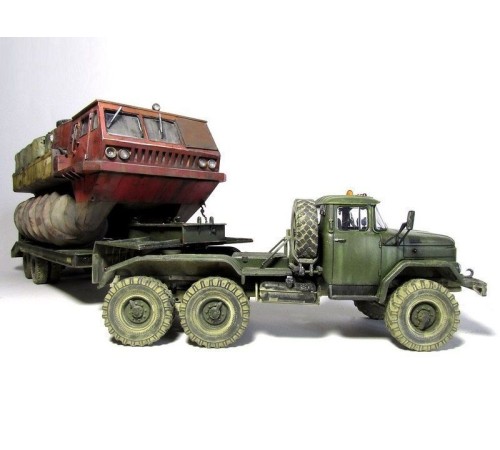 Сборная модель AVD Шнекороторный снегоболотоход ЗИЛ-4904, 1/43
