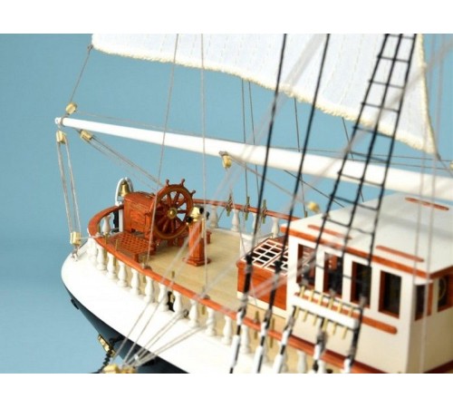 Сборная деревянная модель корабля Artesania Latina BELEM, 1/75