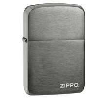 Зажигалка ZIPPO 1941 Replica ™ с покрытием Black Matte, латунь/сталь, чёрная, матовая, 38x13x57 мм