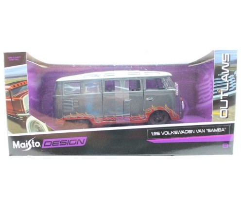 Машина 1:24 MAISTO Design в ассортименте 12 моделей в/к