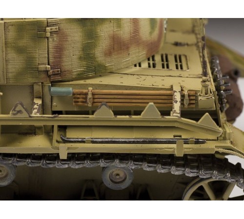 Сборная модель ZVEZDA Немецкий средний танк T-IV (H), 1/35