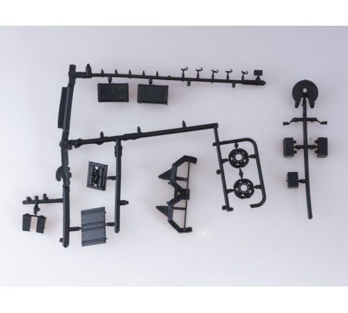 Сборная модель AVD МАЗ-200В с полуприцепом МАЗ-5217, 1/43