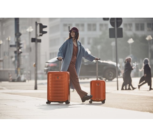 Чемодан VICTORINOX Airox, оранжевый, 100% поликарбонат Makrolon, 50x32x75 см, 98 л