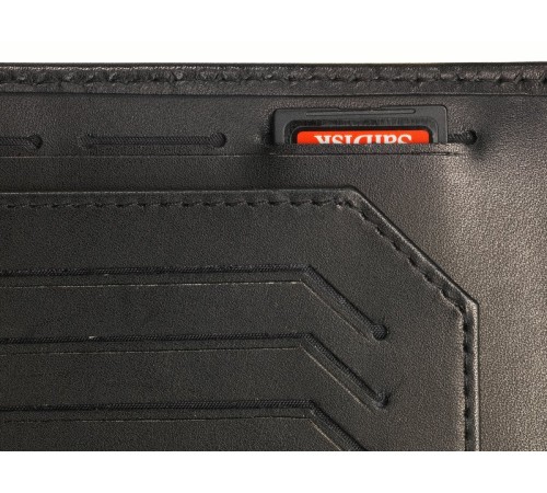 Обложка для паспорта VICTORINOX Altius Edge Leibnitz с защитой RFID, чёрная, кожа наппа, 11x2x15 см