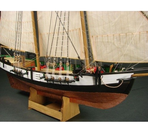 Сборная картонная модель Shipyard балтиморский клипер Berbice в верфи Quay-Portt 1780 г (№38), 1/96