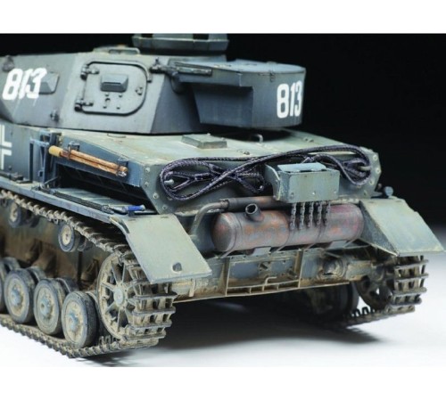 Сборная модель ZVEZDA Немецкий средний танк Т-IV E, 1/35