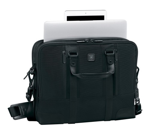 Портфель VICTORINOX Lexicon Professional LaSalle 15,6