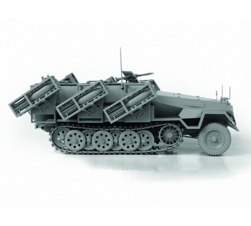Сборная модель ZVEZDA Немецкий БТР с пусковыми установками Sd.Kfz.251/1 Ausf.B 