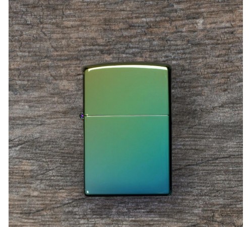 Зажигалка ZIPPO Classic с покрытием High Polish Teal, латунь/сталь, зелёная, глянцевая, 38x13x57 мм