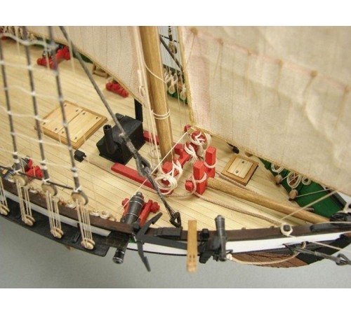 Сборная картонная модель Shipyard балтиморский клипер Berbice в верфи Quay-Portt 1780 г (№38), 1/96