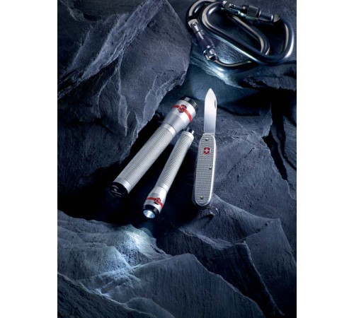 Нож перочинный VICTORINOX Farmer, 93 мм, 9 функций, алюминиевая рукоять, серебристый