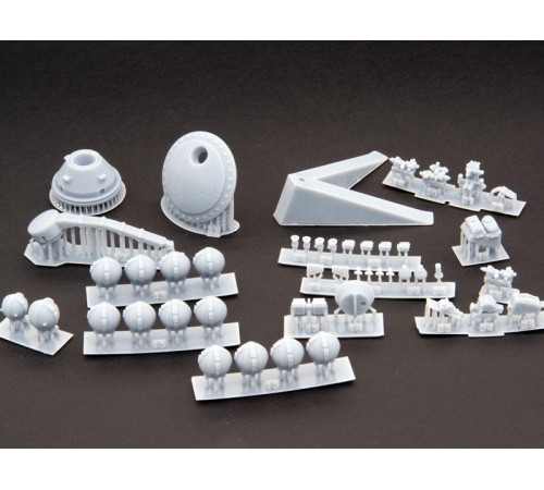 Сборная модель Red Iron Models Советский космический корабль 