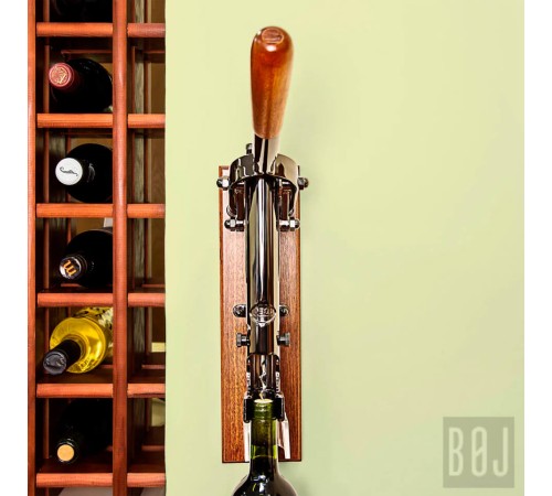 Штопор настенный для вина Boj Traditional Wall Corkscrew Black Nickeled