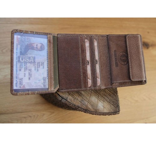 Бумажник KLONDIKE «Jamie», натуральная кожа в коричневом цвете, 9 х 10,5 см