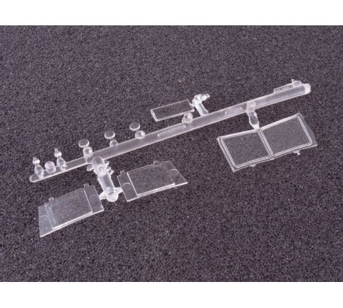 Сборная модель AVD МАЗ-200В с полуприцепом МАЗ-5215, 1/43