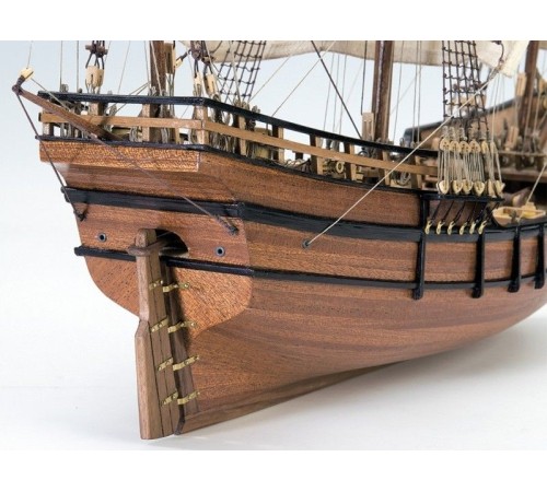 Сборная деревянная модель корабля Artesania Latina LA PINTA, 1/65
