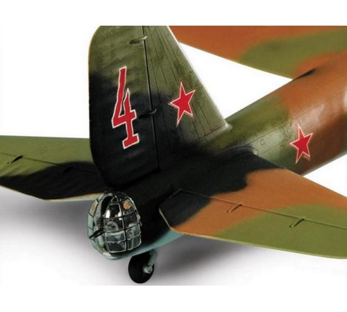 Сборная модель ZVEZDA Советский дальний бомбардировщик ПЕ-8, 1/72
