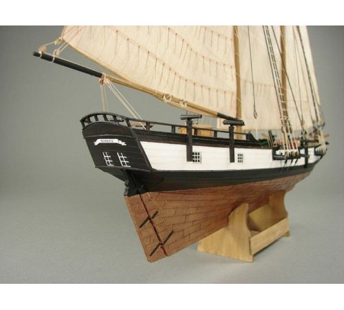 Сборная картонная модель Shipyard балтиморский клипер Berbice в верфи Quay-Portt 1780 г (№38), 1/96