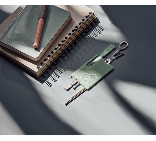 Швейцарская карточка VICTORINOX Classic Fresh Energy SE 2020, 10 функций, мятный цвет