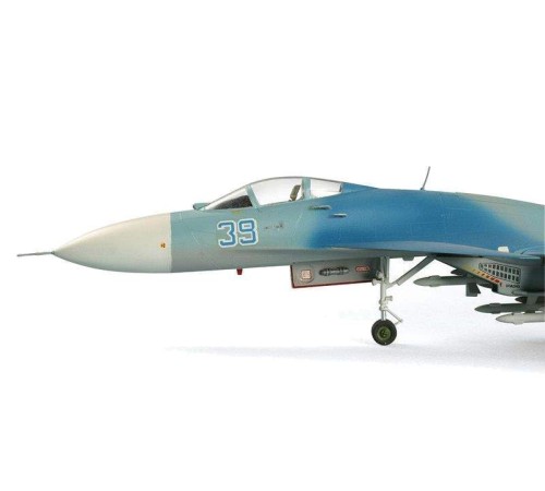 Сборная модель ZVEZDA Советский истребитель Су-27, 1/72