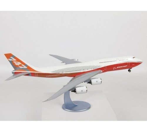 Сборная модель ZVEZDA Пассажирский авиалайнер Боинг 747-8, 1/144