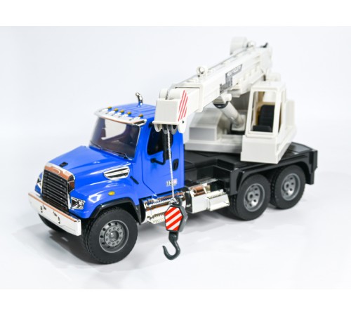Радиоуправляемый автокран Double Eagle Freightliner 114SD 1/20 2.4G RTR