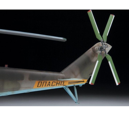 Сборная модель ZVEZDA Российский ударный вертолет Ми-35М, 1/48