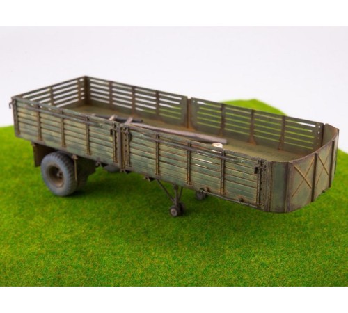 Сборная модель AVD МАЗ-200В с полуприцепом МАЗ-5215, 1/43