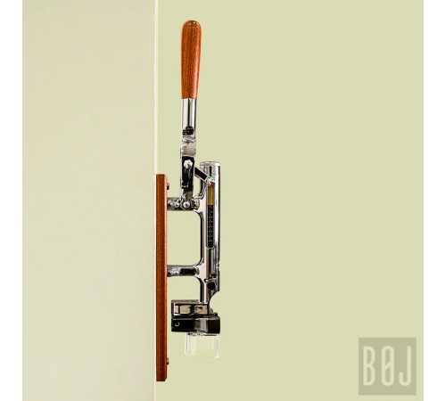 Штопор настенный для вина Boj Traditional Wall Corkscrew Chrome Plated