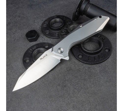 Нож Ruike P135-SF серебристый