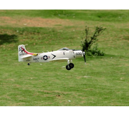 Радиоуправляемый самолет Top RC A1 Sky Raider белый 800мм 2.4G 4-ch LiPo RTF