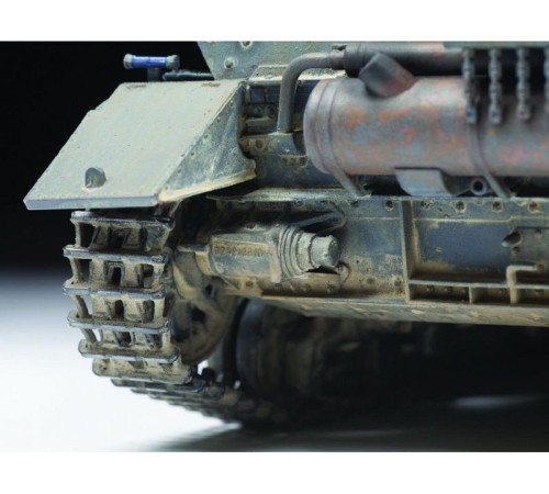 Сборная модель ZVEZDA Немецкий средний танк Т-IV E, 1/35