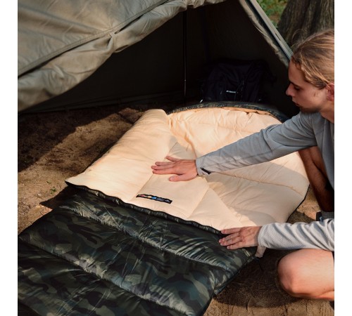 Ультралёгкий спальный мешок Naturehike CNK2350WS023 M320 хлопковый с капюшоном весна осень камуфляжный, молния слева