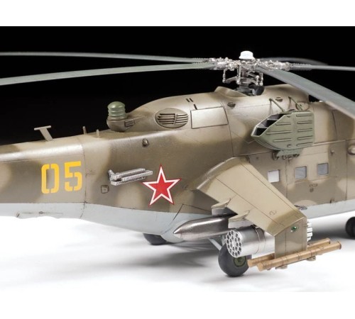Сборная модель ZVEZDA Советский ударный вертолет Ми-24В/ВП, 1/48