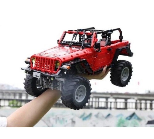 Радиоуправляемый конструктор CADA deTech Jeep Wrangler (1941 деталь)
